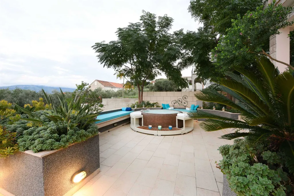 Spacious Seaside Villa with Pool in Lumbarda