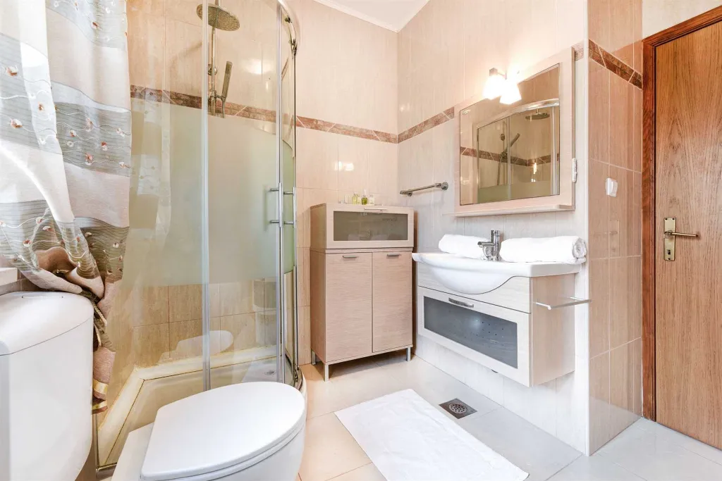 Spacious Seaside Villa with Pool in Lumbarda