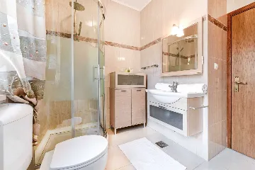 Spacious Seaside Villa with Pool in Lumbarda