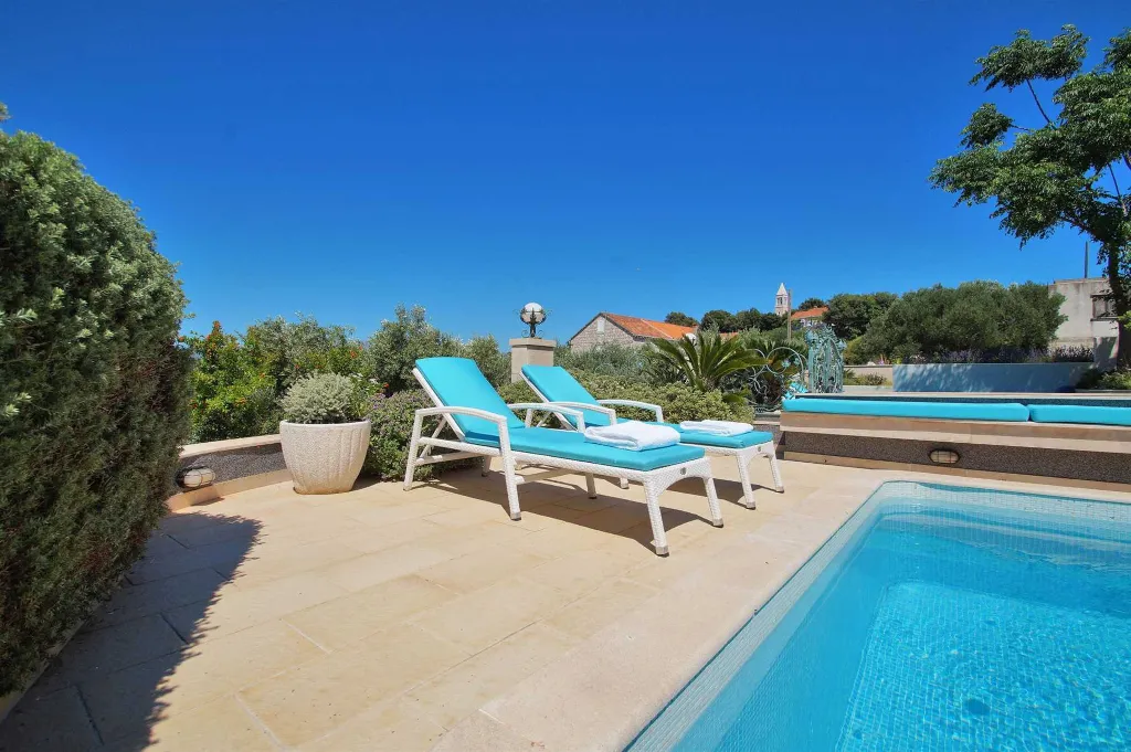 Spacious Seaside Villa with Pool in Lumbarda