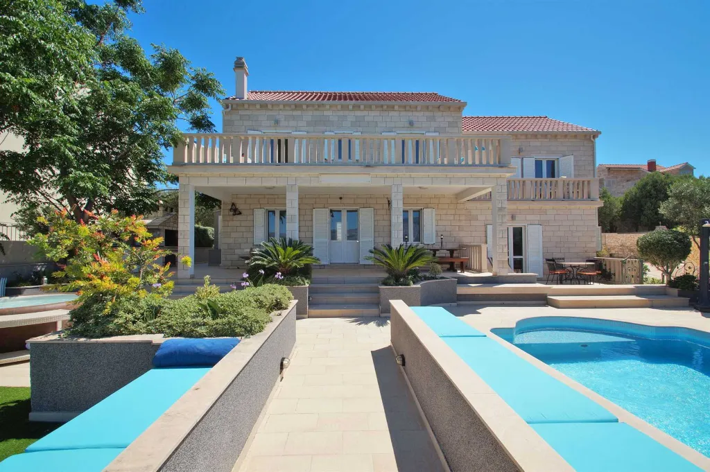 Spacious Seaside Villa with Pool in Lumbarda