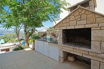 Spacious Seaside Villa with Pool in Lumbarda