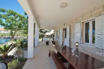 Spacious Seaside Villa with Pool in Lumbarda