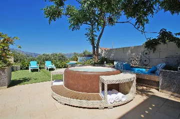 Spacious Seaside Villa with Pool in Lumbarda