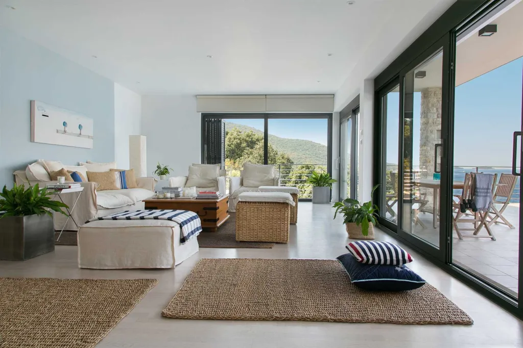Contemporary Seaside Villa with Heated Pool Žrnovo