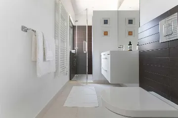 Contemporary Seaside Villa with Heated Pool Žrnovo