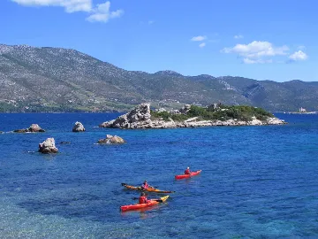 Contemporary Seaside Villa with Heated Pool Žrnovo