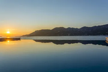 Contemporary Seaside Villa with Heated Pool Žrnovo