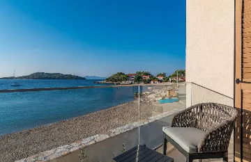 Seaside Villa with Heated Pool in Prižba