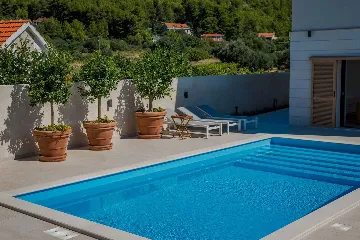 Seaside Villa with Heated Pool in Prižba