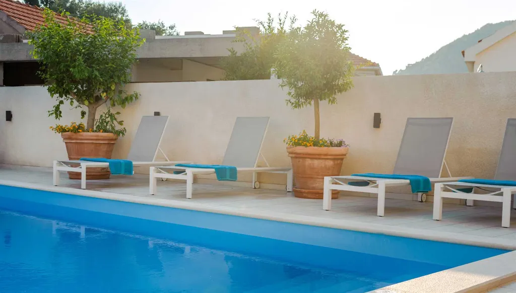 Seaside Villa with Heated Pool in Prižba