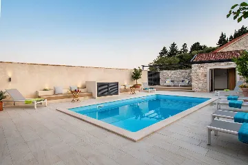 Seaside Villa with Heated Pool in Prižba