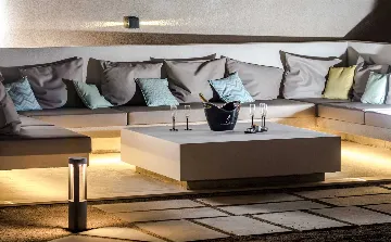 Seaside Villa with Heated Pool in Prižba