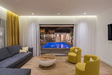 Seaside Villa with Heated Pool in Prižba