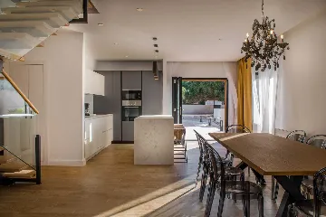 Seaside Villa with Heated Pool in Prižba