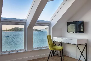 Seaside Villa with Heated Pool in Prižba