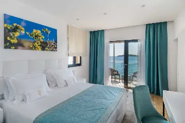 Seaside Villa with Heated Pool in Prižba