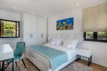 Seaside Villa with Heated Pool in Prižba