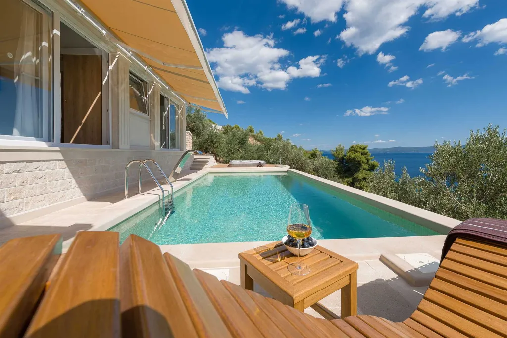 Modern Villa with Pool and Sauna in Bol