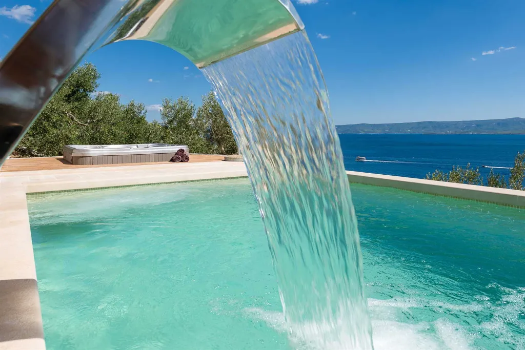 Modern Villa with Pool and Sauna in Bol