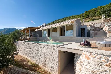 Modern Villa with Pool and Sauna in Bol