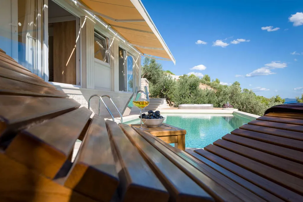 Modern Villa with Pool and Sauna in Bol