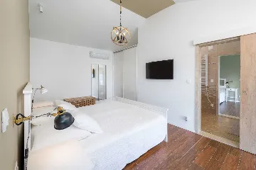 Modern Villa with Pool and Sauna in Bol