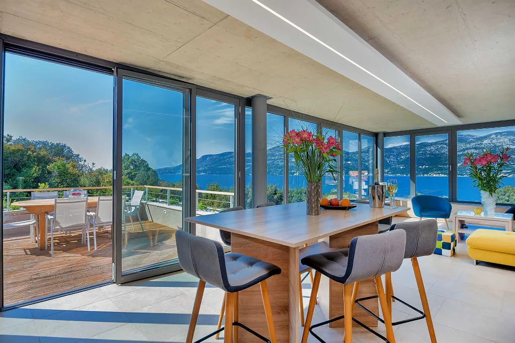 Modern Seaside Villa with Pool Žrnovo