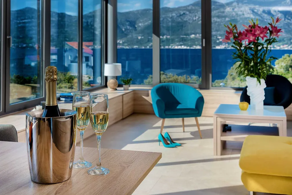 Modern Seaside Villa with Pool Žrnovo
