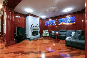 Seafront Family Apartment with Terrace, Vis