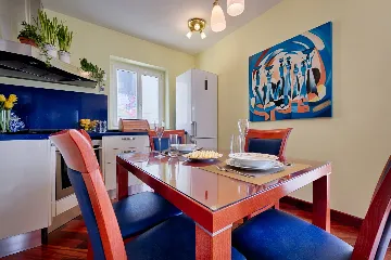 Seaview Apartment Retreat in Vis