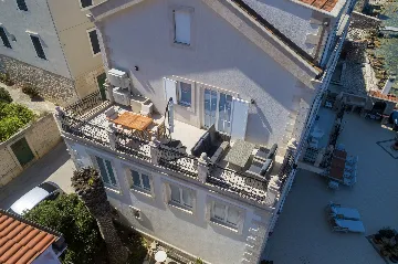 Seaview Retreat Apartment for Two in Vis