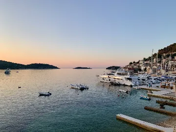 Seaview Retreat Apartment for Two in Vis