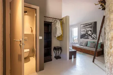 Private 9-Bedroom Villa with Pool near Dubrovnik