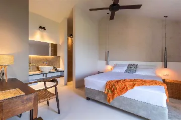 Private 9-Bedroom Villa with Pool near Dubrovnik