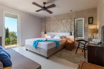 Private 9-Bedroom Villa with Pool near Dubrovnik