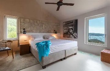 Private 9-Bedroom Villa with Pool near Dubrovnik