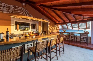 Private 9-Bedroom Villa with Pool near Dubrovnik