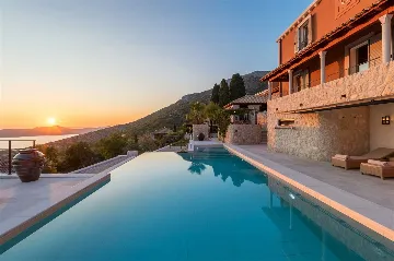 Private 9-Bedroom Villa with Pool near Dubrovnik
