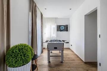 Seaside Villa Retreat with Pool in Marina