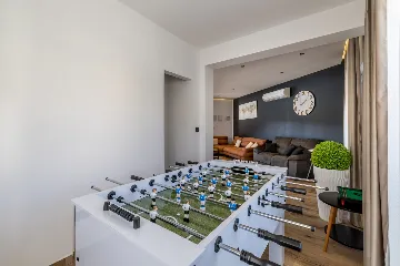 Seaside Villa Retreat with Pool in Marina