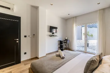 Seaside Villa Retreat with Pool in Marina