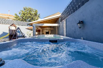 Seaside Villa Retreat with Pool in Marina