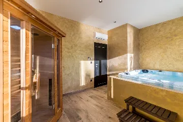 Seaside Villa Retreat with Pool in Marina