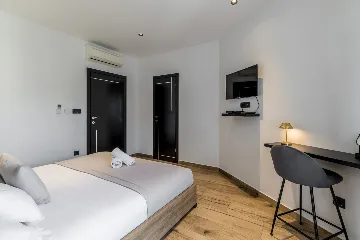 Seaside Villa Retreat with Pool in Marina