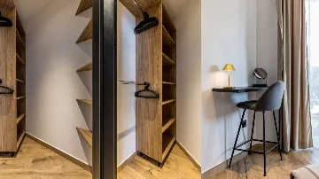 Seaside Villa Retreat with Pool in Marina