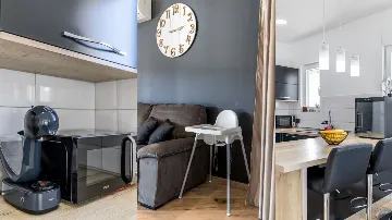 Seaside Villa Retreat with Pool in Marina