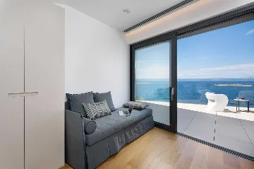 Seafront Villa Retreat with Infinity Pool, Prigradica