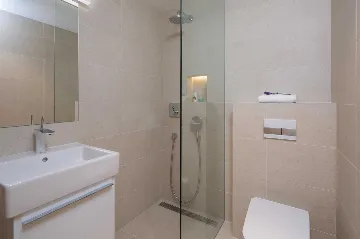 Seafront Villa Retreat with Infinity Pool, Prigradica