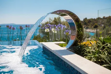 Contemporary Seafront Villa with Heated Pool in Okrug Gornji